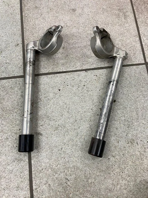 Clipons Suzuki GSXR 600 SRAD 1996 2000 GSX-R linker en rechter clip on set 202309
