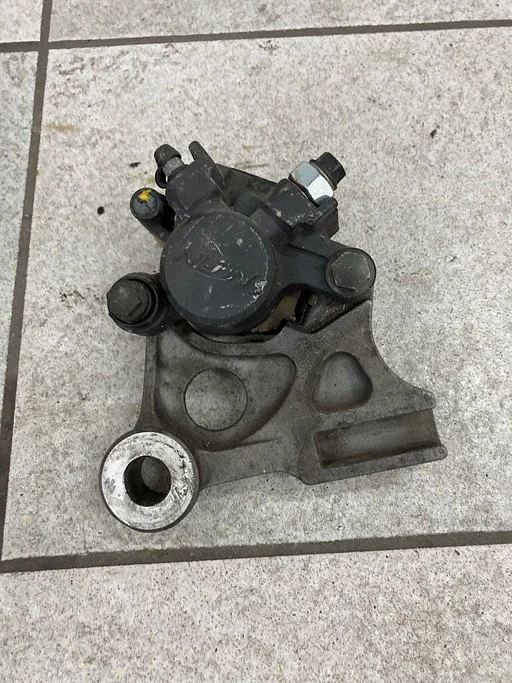 Remklauw achter Honda CBR600F4i sport 2001 - 2006 remklauw remmen rem 202203