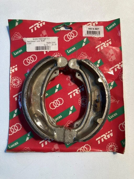 TRW MCS807 remschoenen set Honda CB 250 1978 - 1982 CB 400 CMX 450 VT 500 achterrem schoen NOS MCS 807 achterremblokje 202325