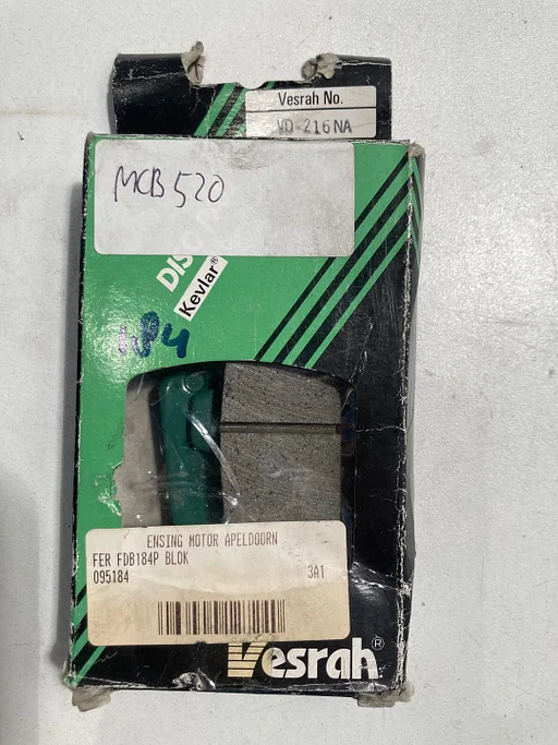 Vesrah VD216 remblokken set Yamaha Maxim 650 XJ 650 midnight XS en XV 750 XS1100 voorremblokken NOS FA 061 MCB 520 achterremblokje 202328