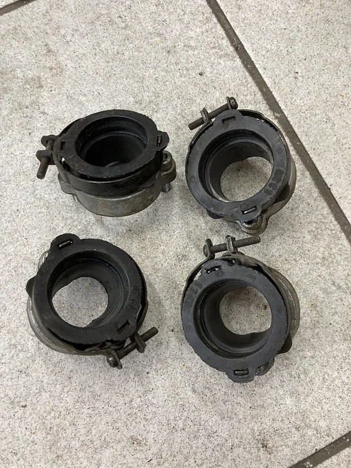 inlaat rubbers voor de Kawasaki ZXR 400 1991 - 2003 zxr400 zx400r zx-r 400 carburateurs rubbers inlaatkelk2024004