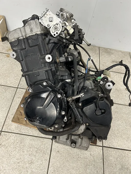 Motorblok voor de Suzuki GSR 600 2006 - 2010 GSR600 motor engine bak blok 2024012