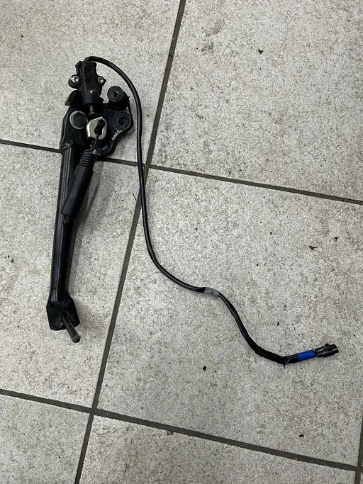 Zijstandaard voor de Yamaha XSR 900 2022 - 2023 standaard staander pikel jiffy 2024011