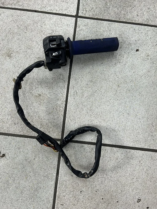 gashendel en stuurschakelaar Suzuki GSXR 600 & 750 K6- K7 2006 - 2007 GSX-R GSX600R GSX750R stuurbediening knop gashandvat 2024023