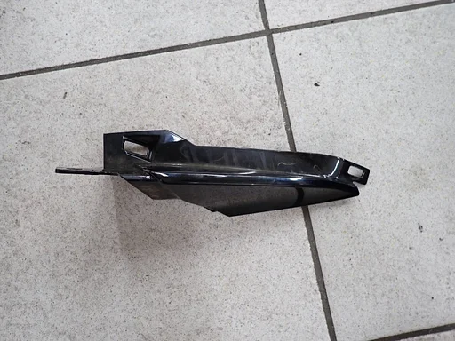 Tankkap rechts voor de BMW S1000XR 2015 - 2019 K49 S 1000 XR zijkuip binnenkuip binnekap K49 S 1000 XR 2024024