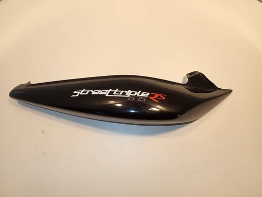 Achterkuip kont voor de Triumph Street triple 675 2007 - 2012 kapje kontkap rechts rechter rechtse kuipdeel kuip 2024033