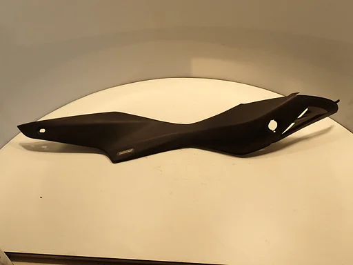 Zijkap frame links voor Aprilia RSV 1000 2004 - 2010 GEN2 side fairing cover frame zijkuipdeel linkse linker 2024018