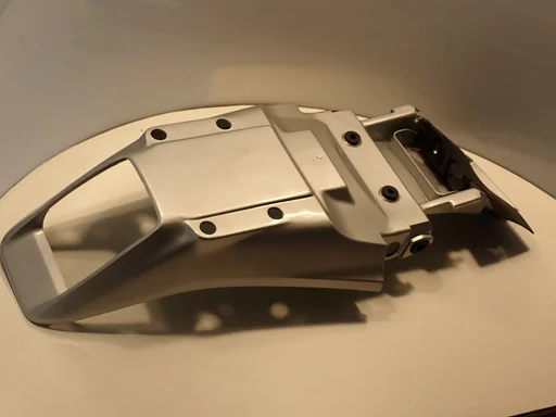Nieuwe origineel achterspatbord Honda NX500 NX650 Dominator 1996 - 1998 NX 500 650 spatbord 61100MN9000ZH NOS 2024040