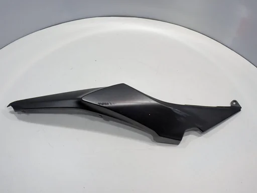 Kontkap rechts voor de Kawasaki Ninja 650 2020 - 2021 kuipdeel rechtse rechter kont kuipdeel zijkap achterkap  2024027