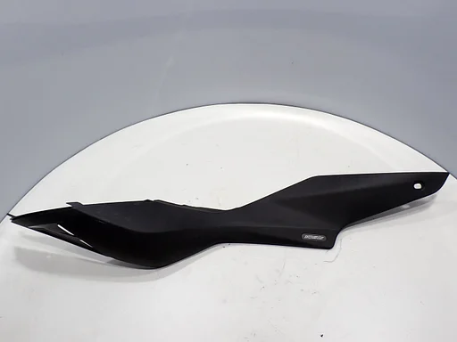 Zijkap frame rechts voor Aprilia RSV 1000 2004 - 2010 GEN2 side fairing cover frame zijkuipdeel rechter rechtse 2024018