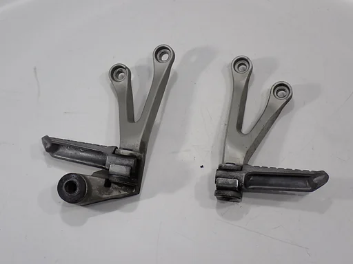 Kawasaki ZX6R & ZX9R 1998 - 1999 Sozius Fußrasten Beifahrerfußrasten ZX-6R ZX6-R ZXR 600