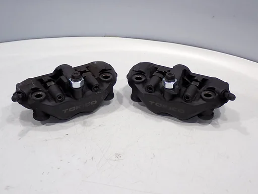 Brake calipers for the Honda CBR 1000 RR 2004 - 2007 SC57 Fireblade CBR1000RR SC 57 brake caliper front Tokico 2024052
