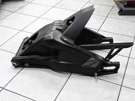Achterbrug voor de BMW S 1000 R 2013 - 2020 K47 S1000R 2016 2017 achtervork achter brug vork 2024018