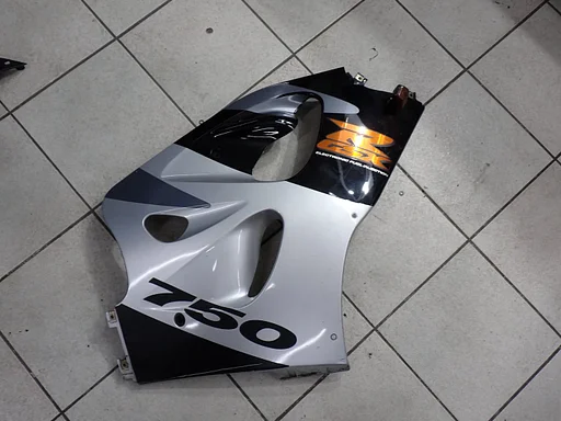 Rechte Seitenverkleidung für Suzuki GSXR 600 750 SRAD 1996 - 2000 GSX-R Seitenverkleidung Seitenkappe rechts 2025007
