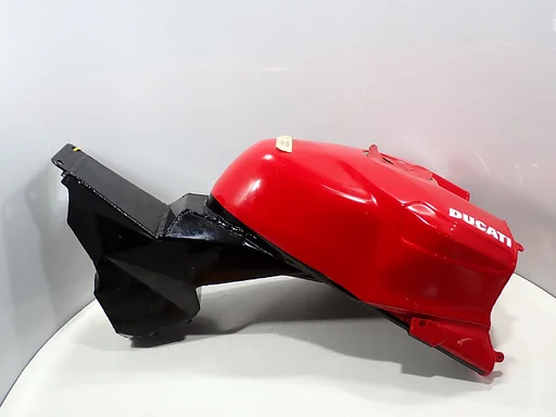 24L endurance tank voor de Ducati Panigale 1199 RS 2012 - 2014 & 1299 RS 2015 - 2018 pierobon brandstoftank 202599001