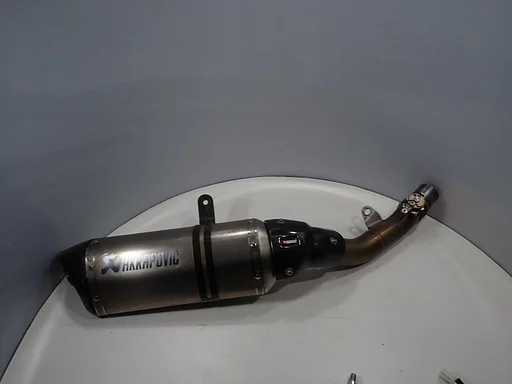 Akrapovic Auspuff für Kawasaki Z800 2012 - 2016 Z 800 Endschalldämpfer 2025015