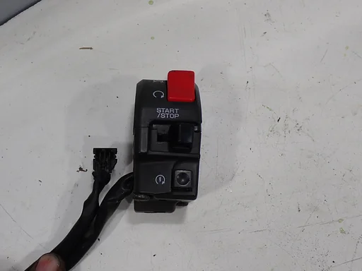 Interruptor Derecho del Manillar Kawasaki ZX6R 2005-2006 636 cc ZX6-R ZXR 600 Interruptor