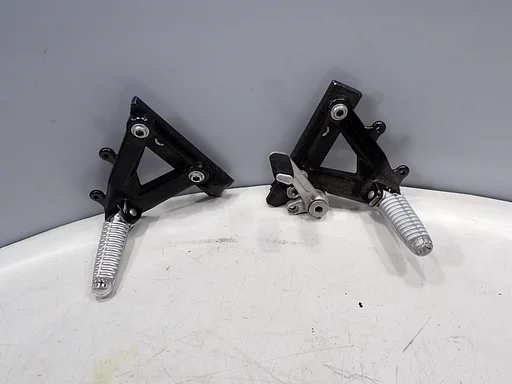 Fußrastenanlage Satz Ducati 848 2008 - 2010 Fußrasten links rechts Schalthebel Halteplatte Rennadapter