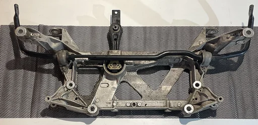 AUDI A3 SUBFRAME VOOR 5Q01993696