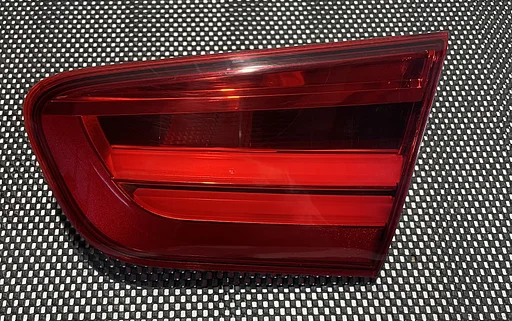 BMW F20 ACHTERLICHT RECHTS 7359020