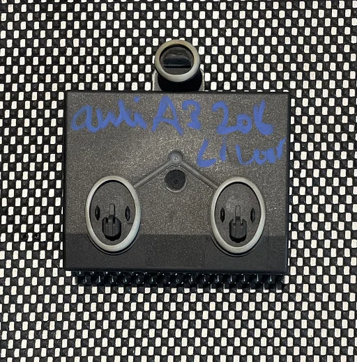 AUDI A3 CENTRALE DEURVERGRENDELING MODULE LINKS VOOR 5Q0959393B