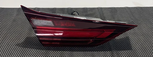 BMW F40 ACHTERLICHT LINKS 647500