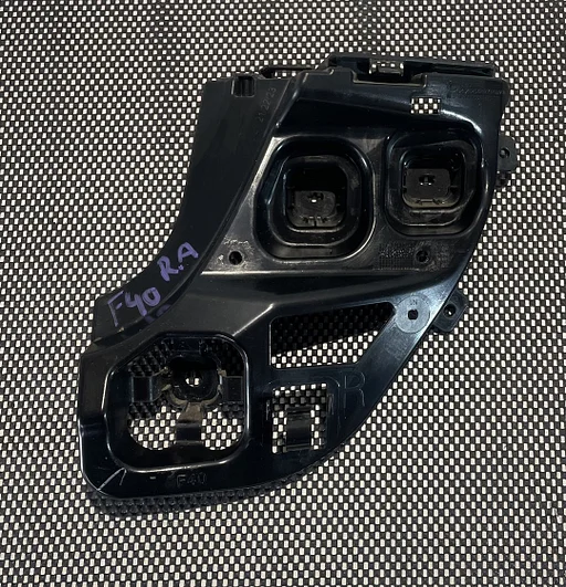 BMW F40 BUMPERSTEUN RECHTS ACHTER 51127461398