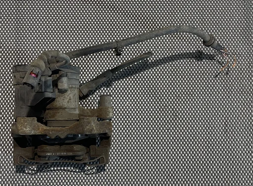 VW GOLF VII REMKLAUW LINKS VOOR 5Q0615405CK