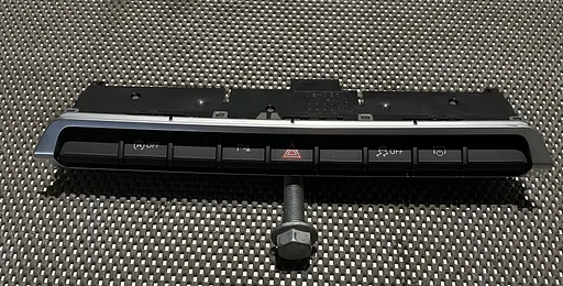 AUDI Q2 ALARMLICHT SCHAKELAAR 81A925301