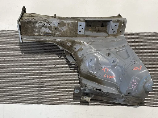 VW GOLF VII SNIJDEEL CHASSISBALK LINKS VOOR