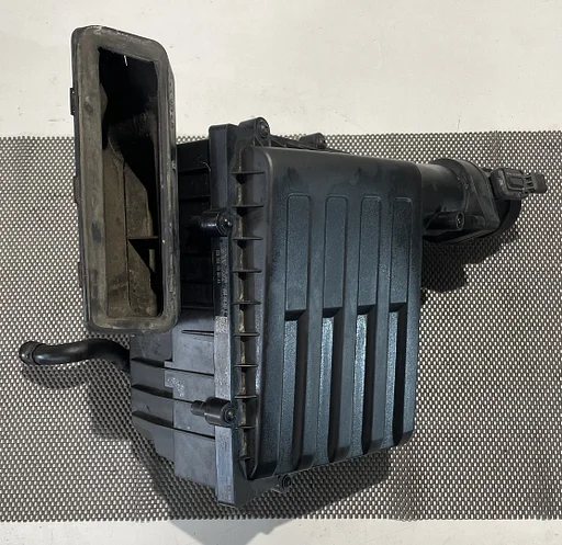 VW GOLF VII LUCHTFILTERHUIS 5Q0129607