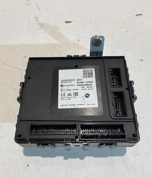 HYUNDAI I10 ELEKTRONISCHE MODULE 95400-K7041