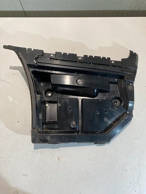 BMW E90/91/92/93 BUMPERSTEUN LINKS ACHTER 7128245