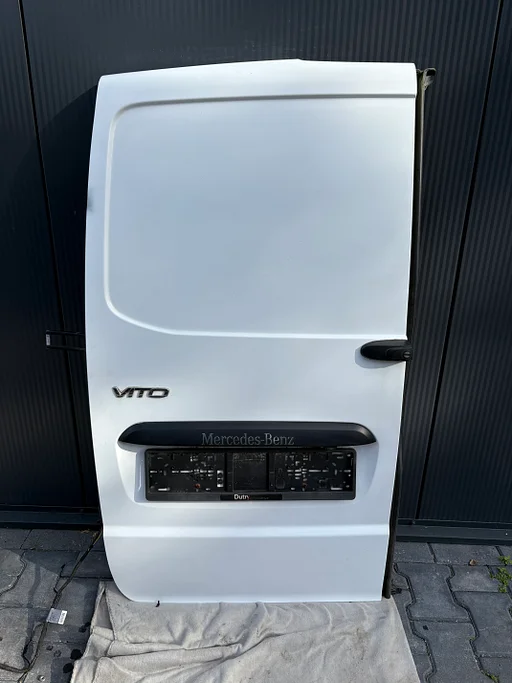 MERCEDES VITO (447.6) ACHTERDEUR LINKS