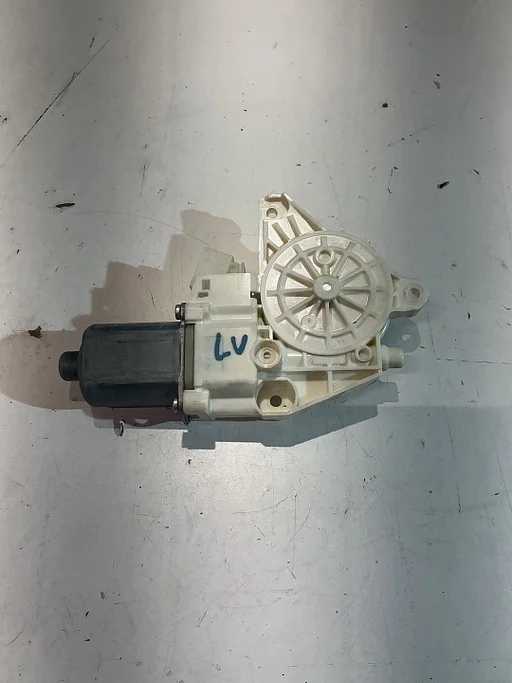 MERCEDES VITO (447.6) RAAMMOTOR LINKS VOOR A4479083500