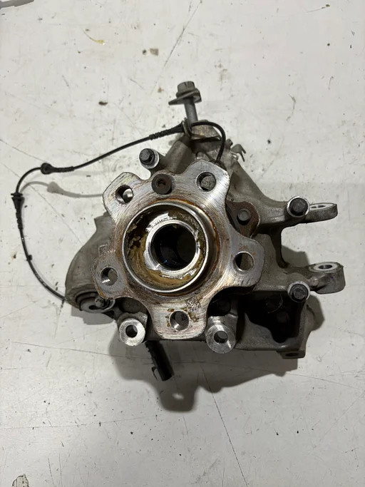 BMW X5 (G05) FUSEE RECHTS ACHTER 8876654