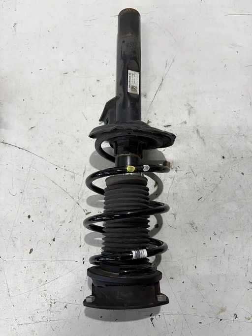 AUDI A3 8Y SCHOKBREKER LINKS VOOR 5WA413024AG