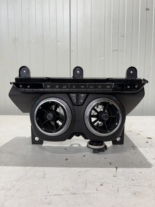 CHEVROLET CAMARO CLIMATE CONTROL 84202641