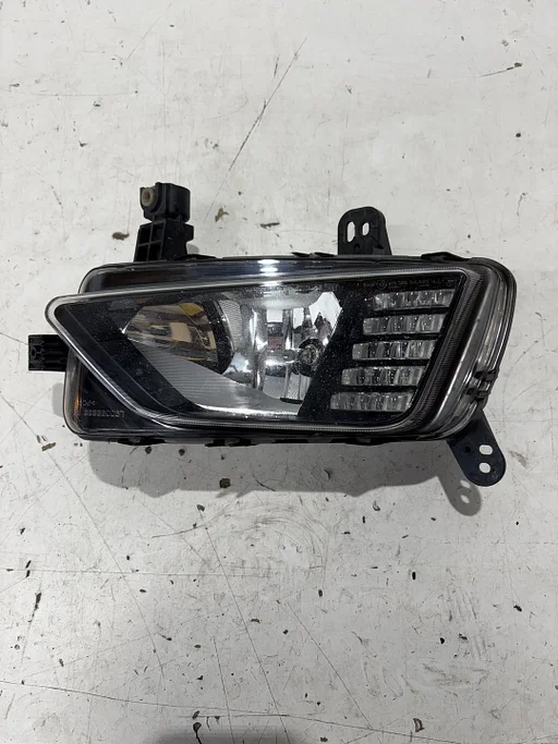 VW POLO 2G MISTLAMP RECHTS 2G094166208S