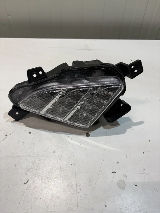 HYUNDAI I10 N LINE DAGRIJVERLICHTING RECHTS 92208K7200