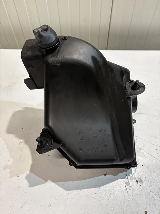 BMW M2 F87 LUCHTFILTERHUIS 7846268