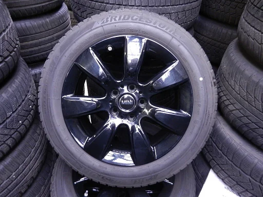 Winterbandenset 17 inch origineel voor MINI COUNTRYMAN F60
