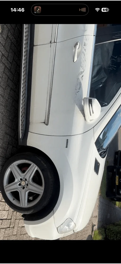 PORTIER MERCEDES ML164 2005 TOT 2012  A1647200905 A1647201005 A1647300705  A1647300805 CALCIT WIT UNILACK KLEURCODE 650