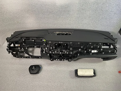 Skoda Superb 2024+ dashboard + airbag set stuur airbag passagier airbag