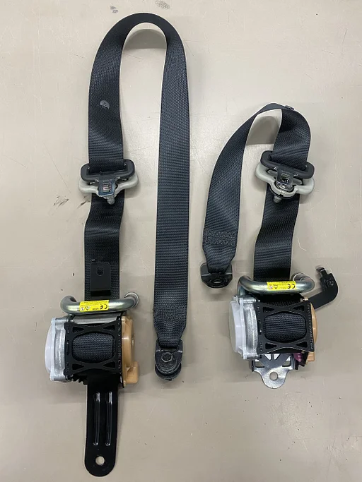 Honda Jazz gordel spanner rechts voor +rechts achter voor model 2013 - 2020 TK-AH3-EJ738 TK-AH0-EJ740