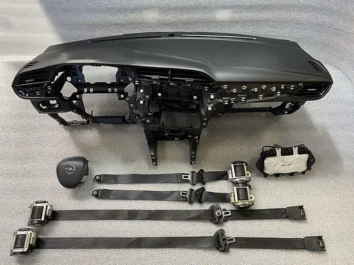Opel Corsa F 2020+ dashboard + airbag set stuur airbag passagier airbag gordelset voor achter 16841851ZD 39198947 9820860280 0618364 0617243