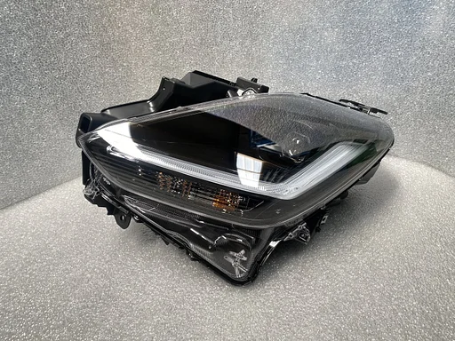 Suzuki Swift 2024+ LED koplamp Links 35300-69T60 3530069T61 35300 69T60 3530069T60 3530069T60 3530069T50  35300-69T50  NIEUW IN DOOS