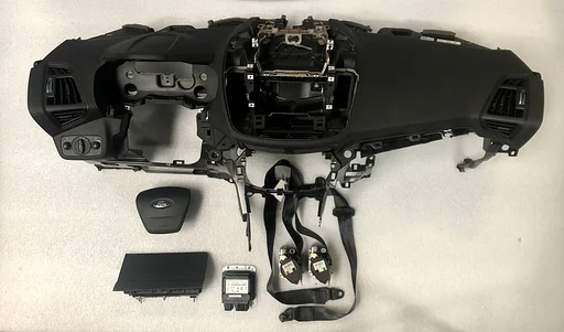 Complete airbag set ford c-max c max kuga 2016+ stuur airbag knie airbag  passagiers airbag dashboard gordelspanner set