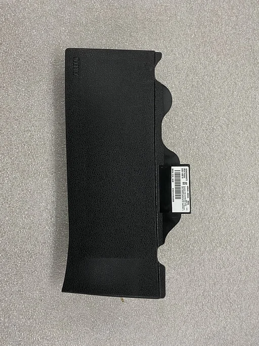 BMW Z4 E89 Cabrio 34041408 1036357370080  Rechts knie airbag