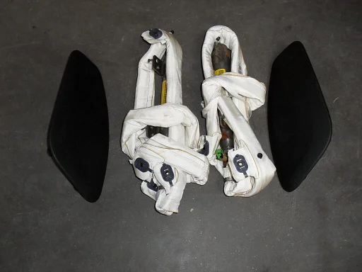 Dak en stoel airbag links en rechts Fiat Bravo 2008-2014  518478370 518478360 1005180 1005179